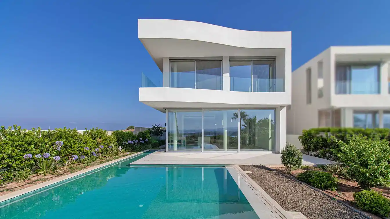 Luxury Beachfront Villa