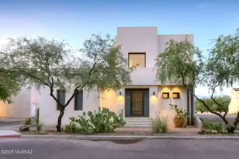 Elegant European-Inspired Home in Mercado San Agustin