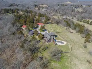 Secluded Singer-songwriters Retreat