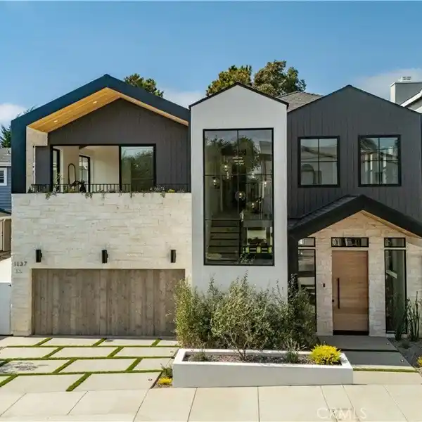 SCANDINAVIAN ELEGANCE WITH COASTAL CALIFORNIA EASE