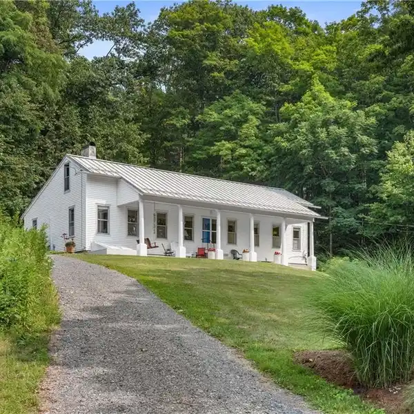 SOULFUL AND LIGHT-FILLED HAVEN