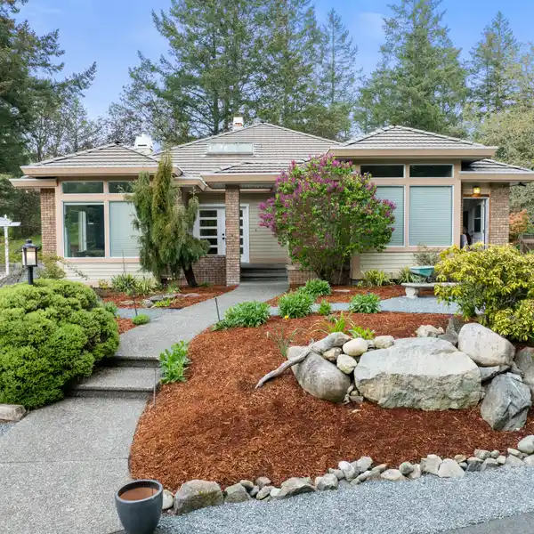 SERENE FAMILY HOME