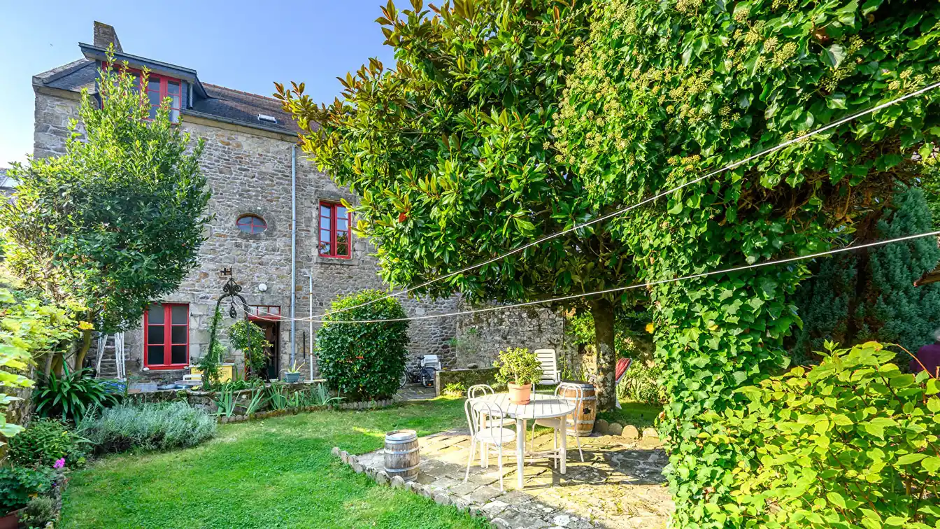 Authentic Gem in Port Navalo
