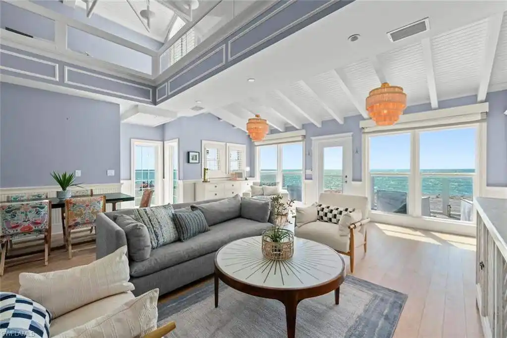 Direct Gulf-front Beach Cottage on Captiva Island