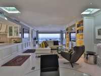STYLISH HOME WITH UNCOMPROMISING LUXURY