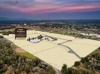 Expansive Property in Spurwing Acres