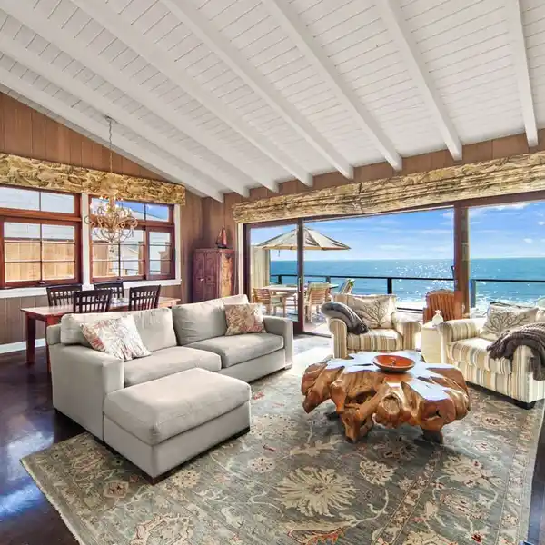 THE ULTIMATE IN MALIBU COASTAL LIVING