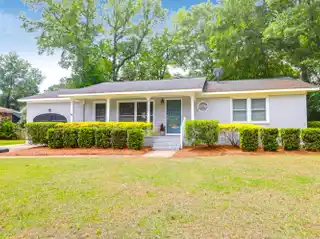 Charming Brick Ranch Near Sullivan’s Island