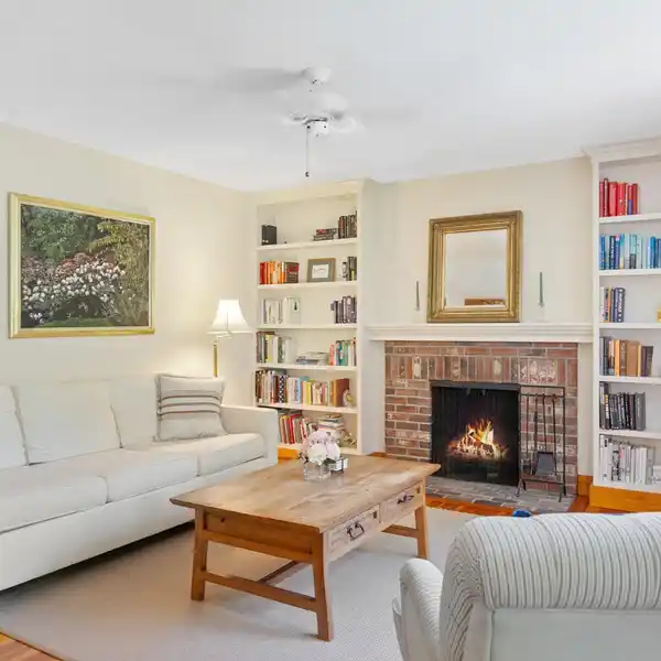 LONG POINT BEACH HOUSE