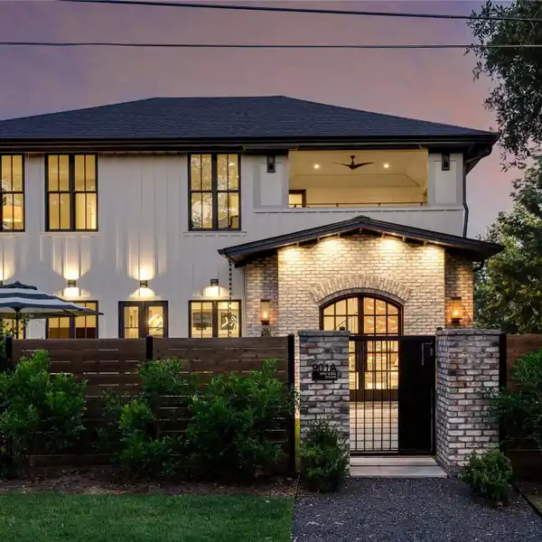 DUAL RESIDENCES ON COVETED DEEP EDDY CORNER