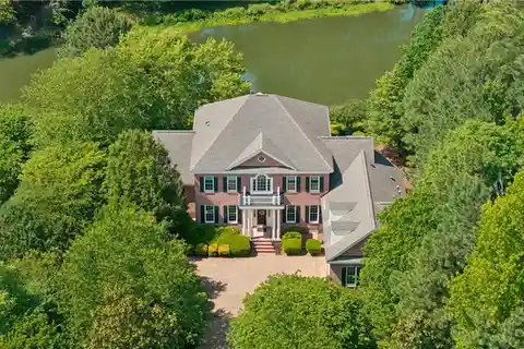 Impeccably Maintained All-brick Home