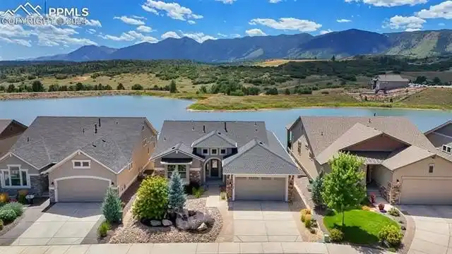Forest Lakes Home on a Premier Lot