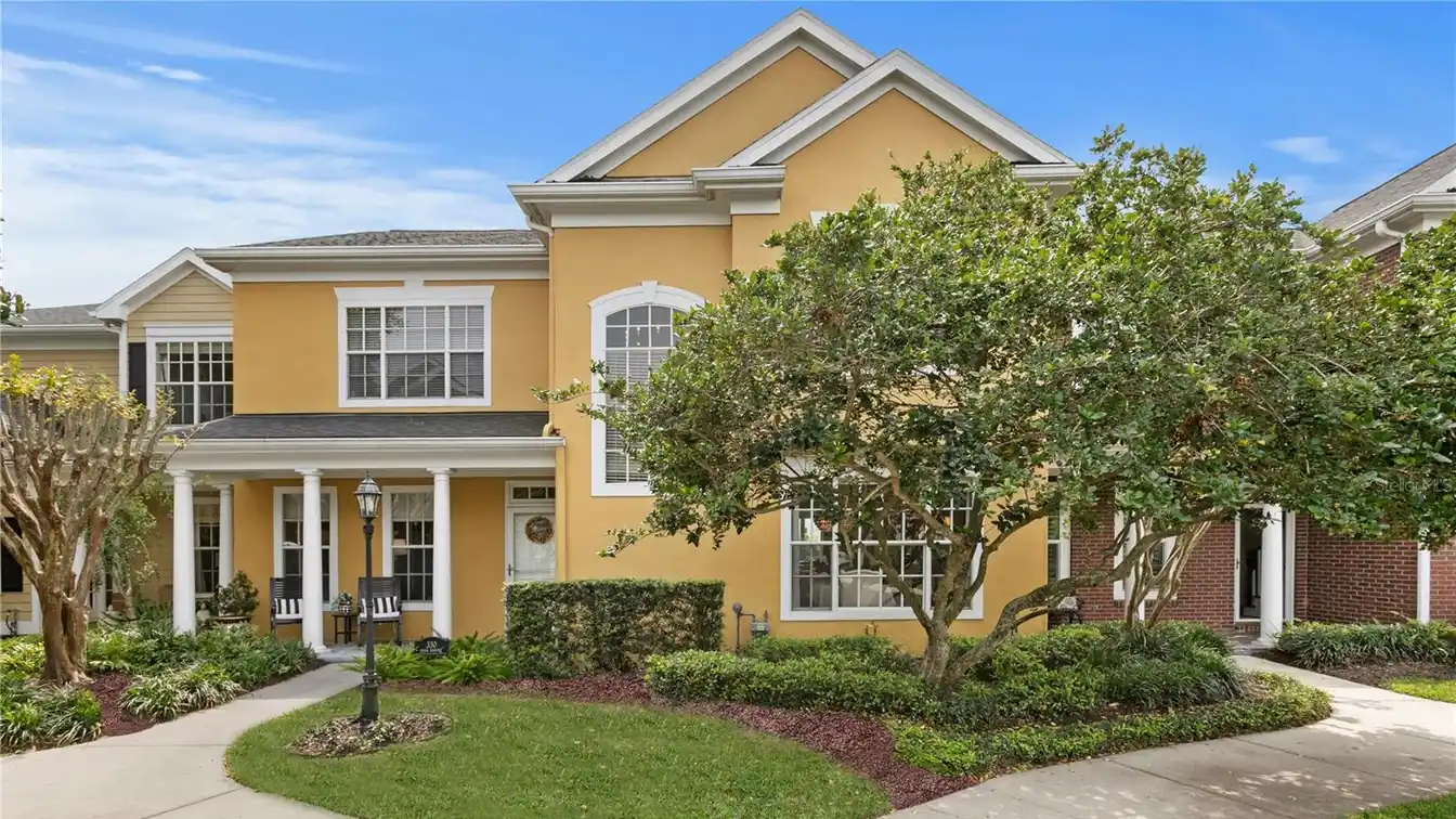 Charming Townhome in Harbour Island