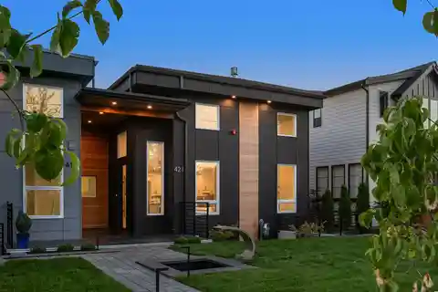 Luxury and Comfort in Coveted West of Market