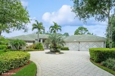 Country Living with City Conveniences