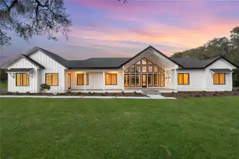 Extraordinary Custom Home in Exclusive Dylan’s Grove