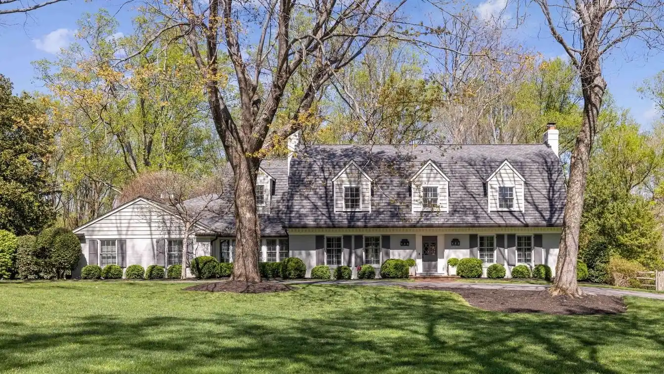 Beautifully Renovated and Expanded Colonial in Potomac Village