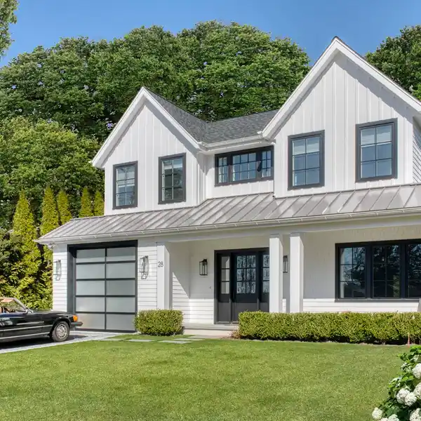 IMMACULATE FOUR BEDROOM RETREAT FOR LEASE