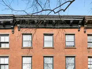 Cobble Hill 25-foot Townhouse