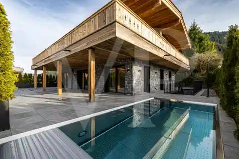 Newly Built Ski Chalet