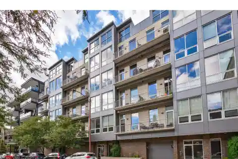 Sleek Design Meets Unmatched West Loop Luxury