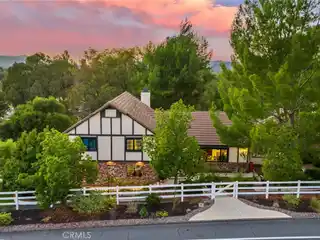 Luxury Family Living with Smart Home Features