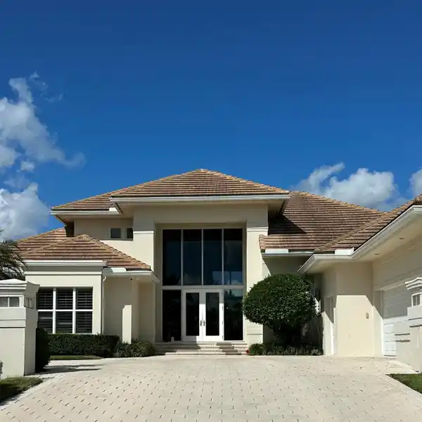 STATELY ELEGANCE WITH RESORT-STYLE OUTDOOR LIVING