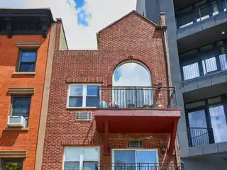 Sprawling Bed-stuy Townhouse