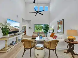 Luxurious Park Shore Townhome