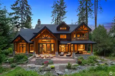 Elevated Mountain Living with Magnificent Views