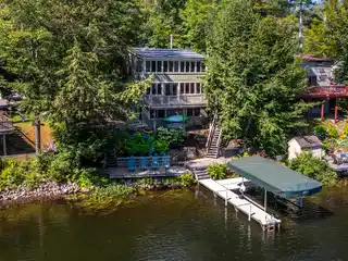 Charming Turnkey Cottage on Lake Rescue
