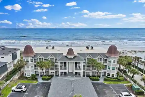 Remodeled Condo at the Le Chateau