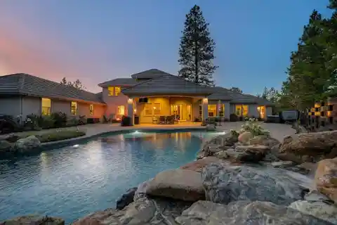 Exceptional Property in Convenient Location