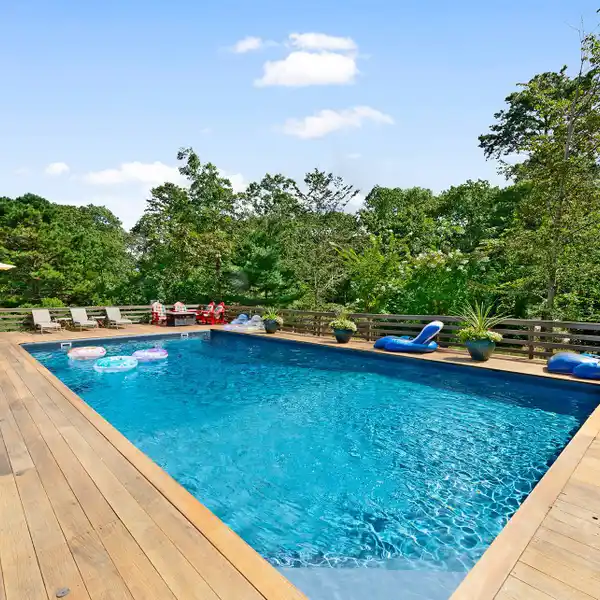 ULTIMATE COMPOUND RENTAL