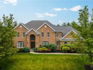 Grand Living with Entertainer’s Lower Level