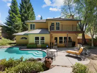 Picturesque Home in Desirable Treelake
