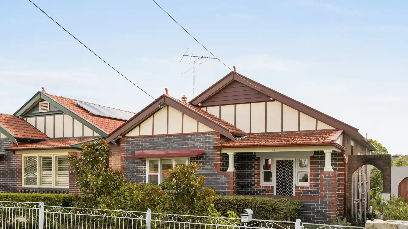Meticulously Maintained Californian Bungalow