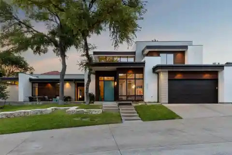 Contemporary Home Designed and Built by Tom Greico