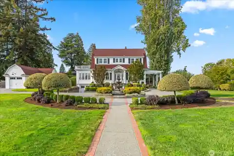 The Most Iconic Home in Edmonds