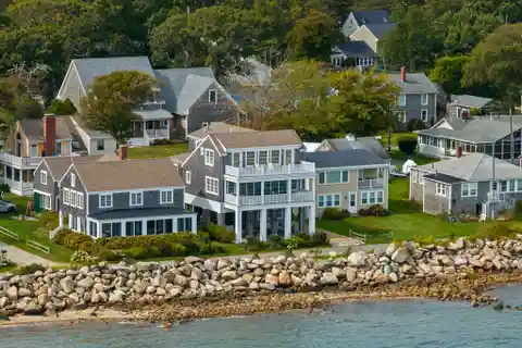 Elegant Coastal Living at Its Finest