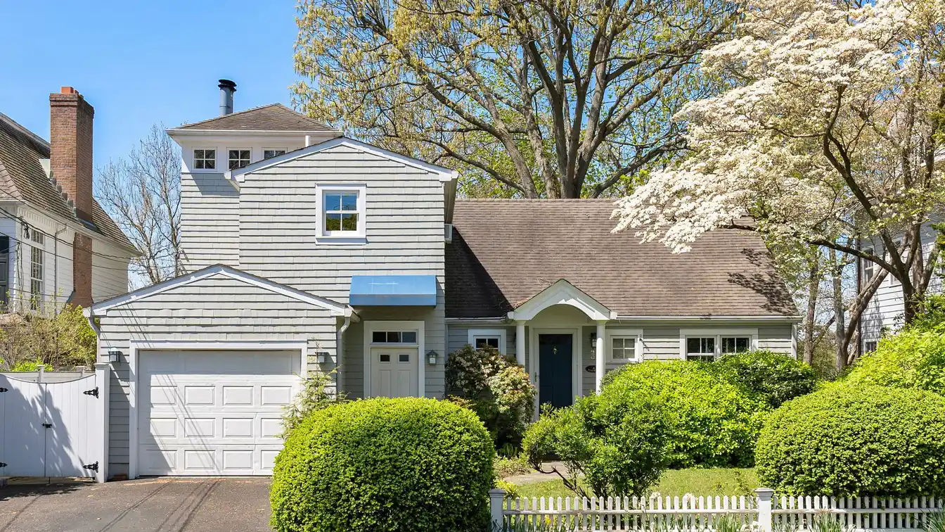 Charming Expanded Cape in Pine Point