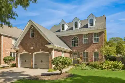 Sophisticated Family Residence with Bespoke Entertaining Spaces