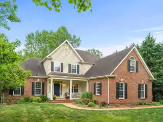 Expansive Retreat on 2.7 Private Acres