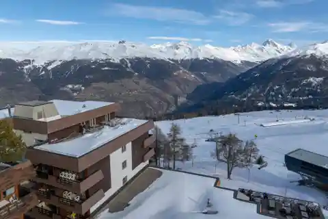 Enchanting Ski Setting