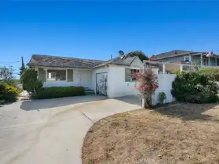 Prime Location in Desirable Seaside