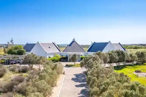 Long Acres Estate