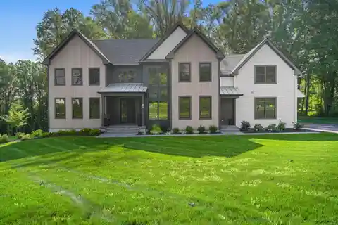 Magnificent Home in Private Cul-De-Sac
