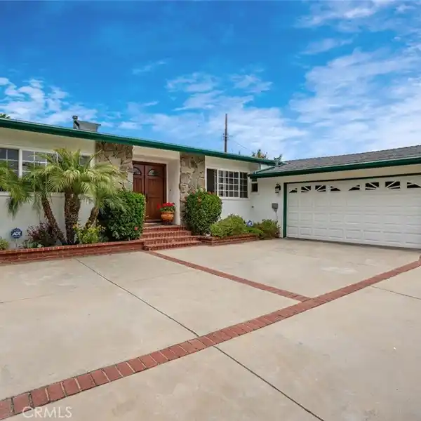 LIGHT-FILLED RANCH-STYLE HOME
