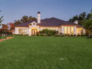 Exceptional Home in Prestigious Stonebriar Village