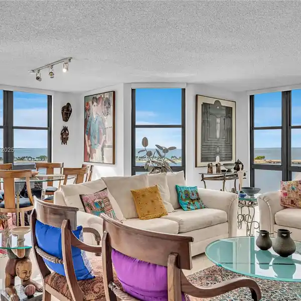 SPACIOUS CONDO WITH BEAUTIFUL BISCAYNE BAY VIEWS